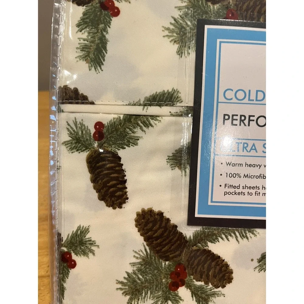 Living Quarters Cold Weather Performance  Twin Sheet Set Microfiber Holiday Pine